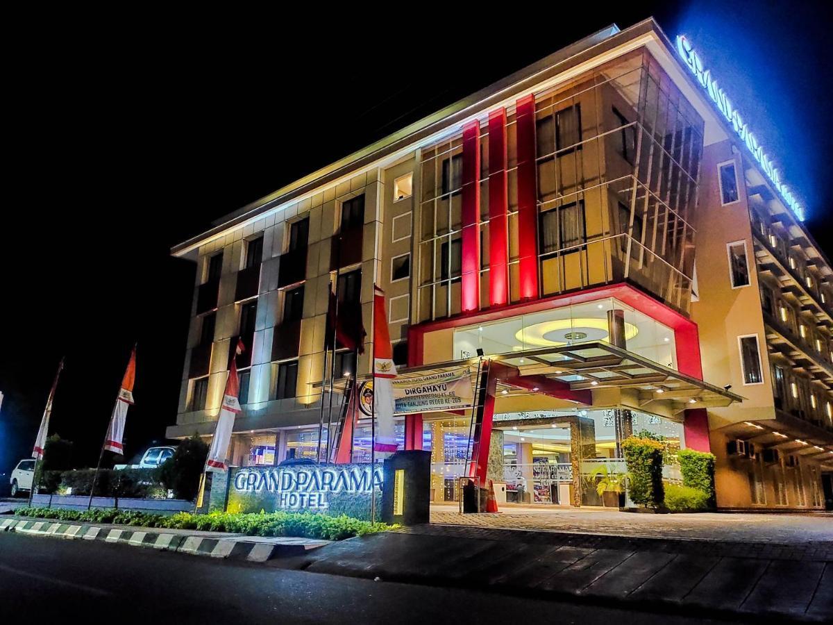 Grand Parama Hotel Tanjung Redep Exterior photo